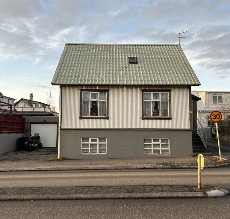 Apartment Hafnarfjordur