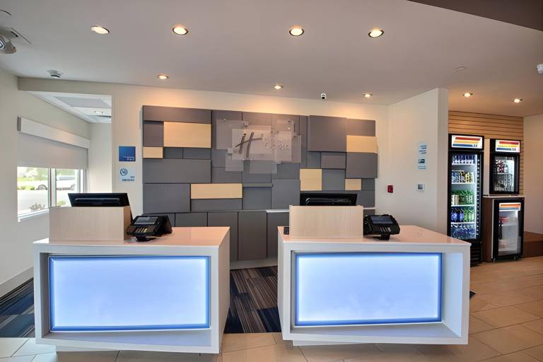 Holiday Inn Express & Suites Fond Du Lac By IHG in Fond du Lac, WI