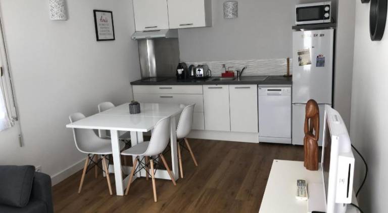 House with 2 rooms for 6 persons — photo 4