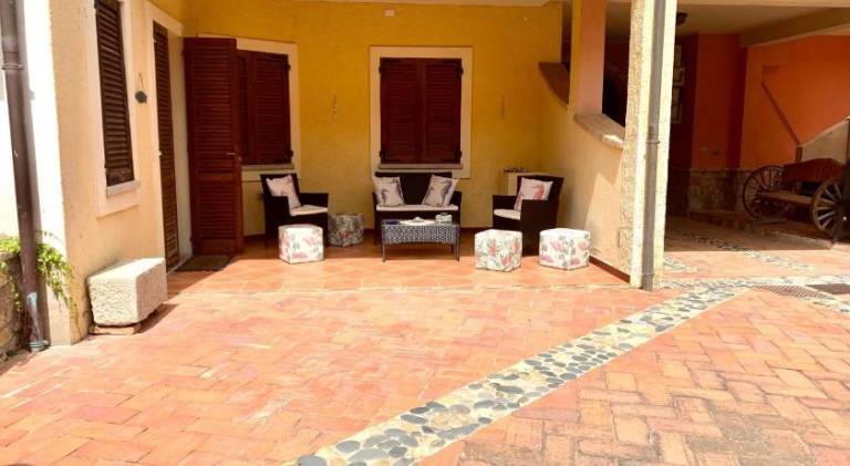 House with grill, terrace & yard in Villasimius