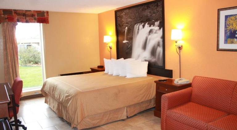 Fairview Inn & Suite — photo 2