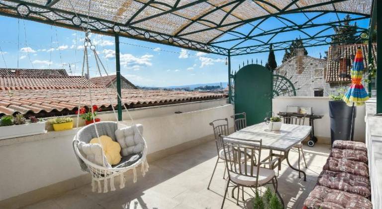 Holiday apartment | Next to Diocletian's Palace — photo 2