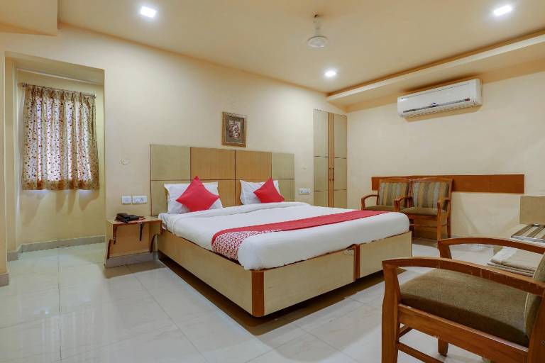 Hotel O Shanta Residency Lodge