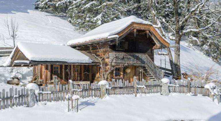Chalet | Ski nearby | Pets are welcome — photo 3