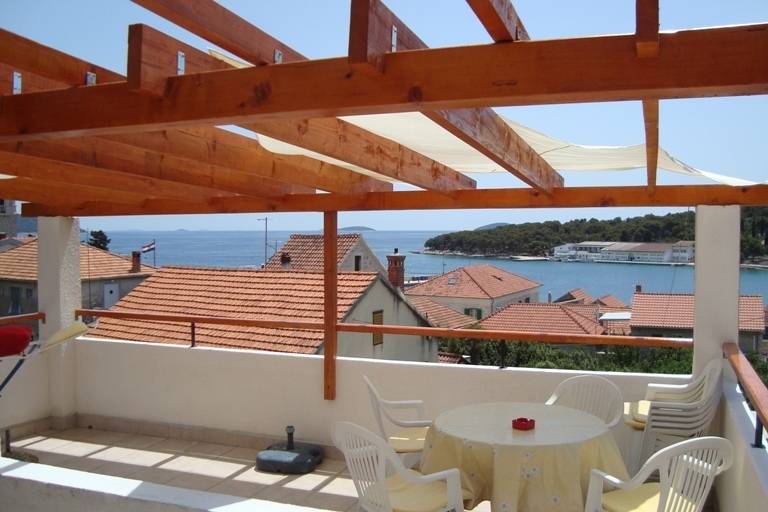 Holiday apartment with terrace & barbecue in Vodice