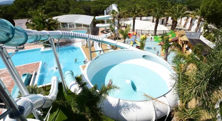 Camping Resort La Baume La Palmeraie in Fréjus