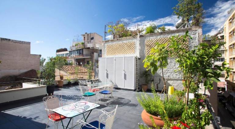 Lovely rental apartment with garden & terrace | Next to Acropolis of Athens | Suitable for remote work | Pets allowed in Athens