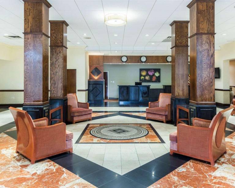 Clarion Hotel Somerset - New Brunswick in Somerset, NJ