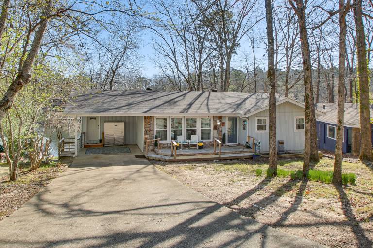Tranquil Family Retreat w/ Views on Lake Desoto — photo 4