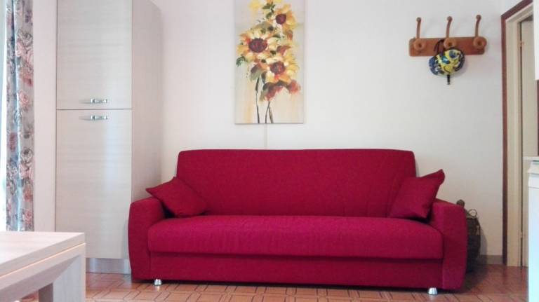 Apartment with yard — photo 5