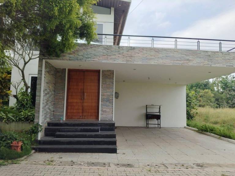 2400 m² Ferienhaus
