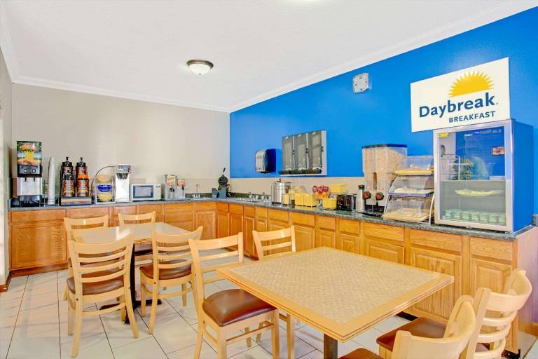 Days Inn by Wyndham Lehi — photo 4