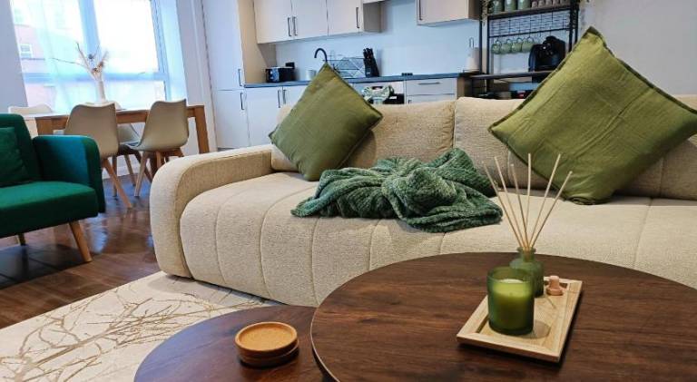 Holiday apartment with 2 rooms for 6 persons in Swindon