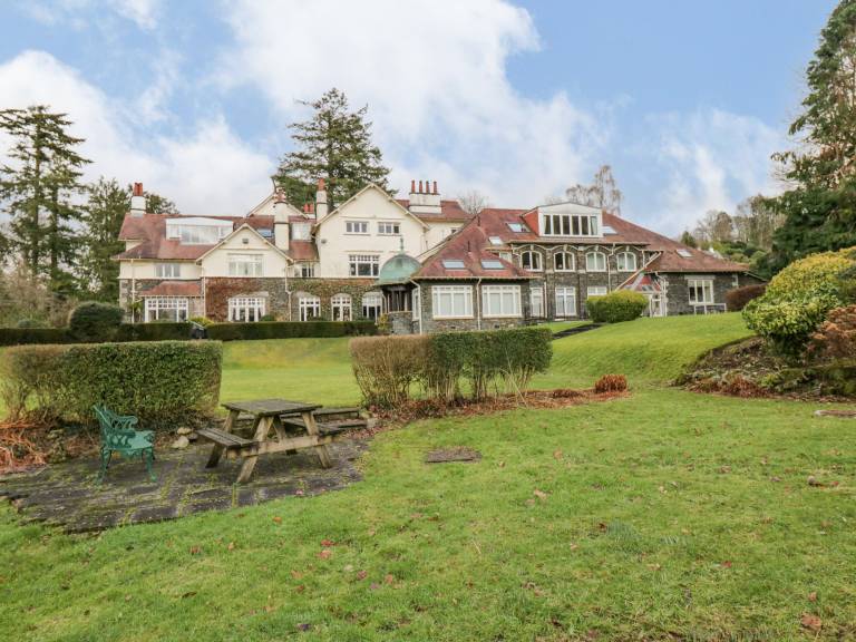 Family-friendly cottage with garden | Dogs allowed in Windermere