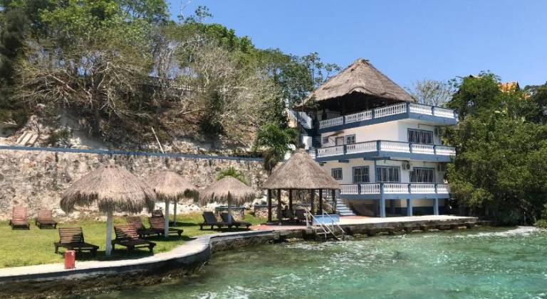 Nice house with terrace & yard | Pet-friendly in Bacalar