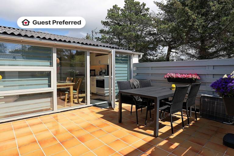 Ferienhaus mit Hund in Vejers Strand für max. 2 Personen