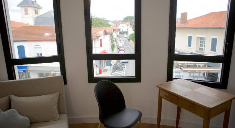 Apartment with terrace — photo 5
