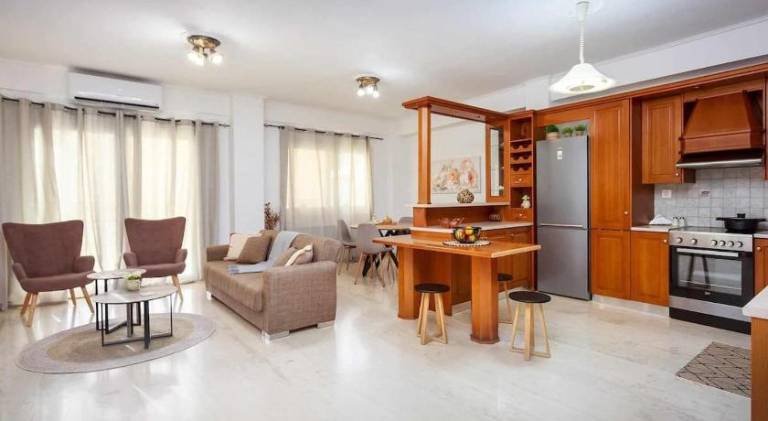 Rental apartment with patio | Suitable for remote work in Ierapetra