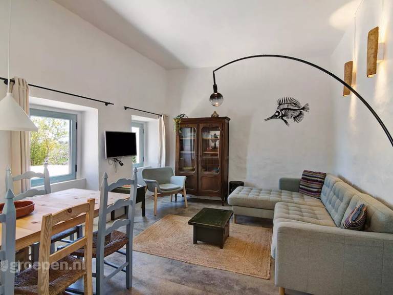Fully equipped lovely house with patio, barbeque & private pool | Pets are welcome — photo 5