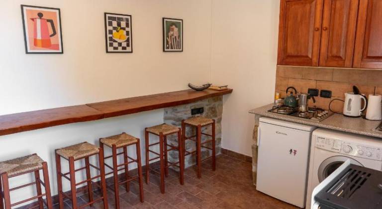 Farm with yard, terrace & hot tub | Pets are welcome — photo 5