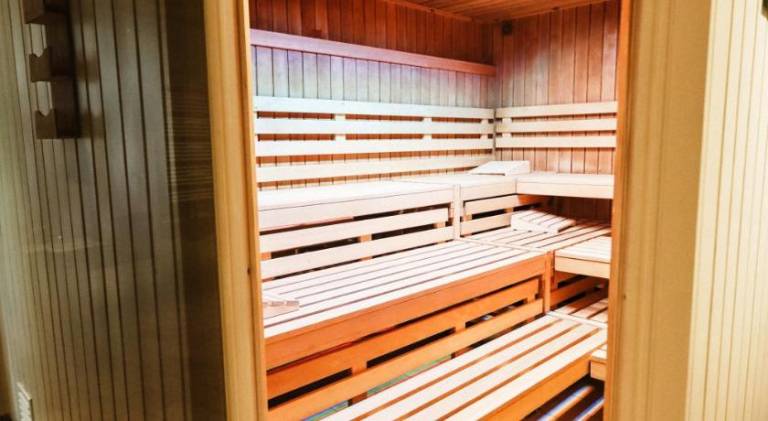 Holiday apartment with sauna & pool — photo 4