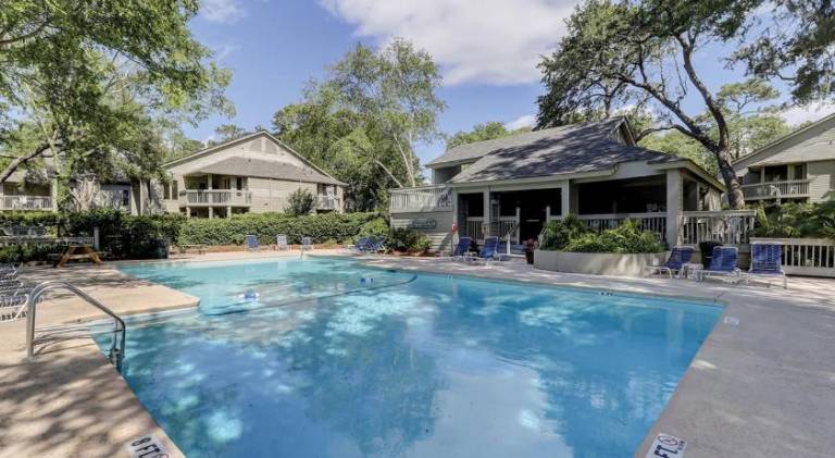 Villa with 2 rooms for 5 persons — photo 3