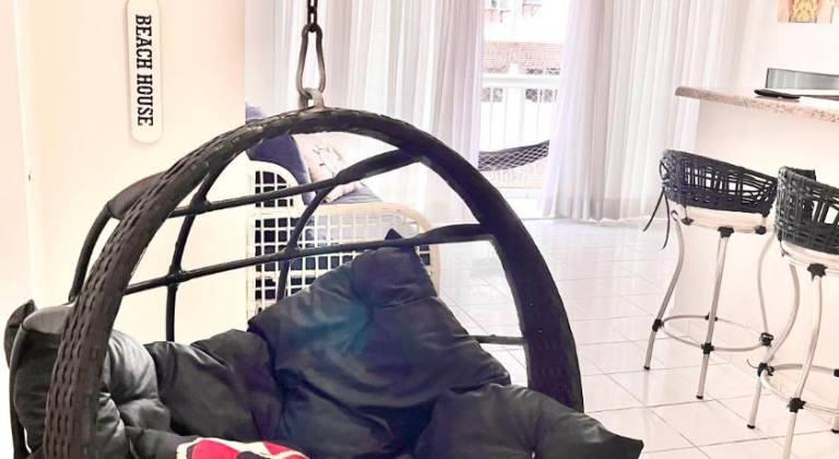 Rental apartment with pool in Guarujá