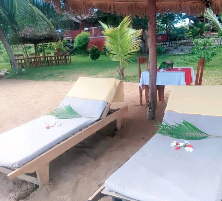 Accommodation  Ambaro