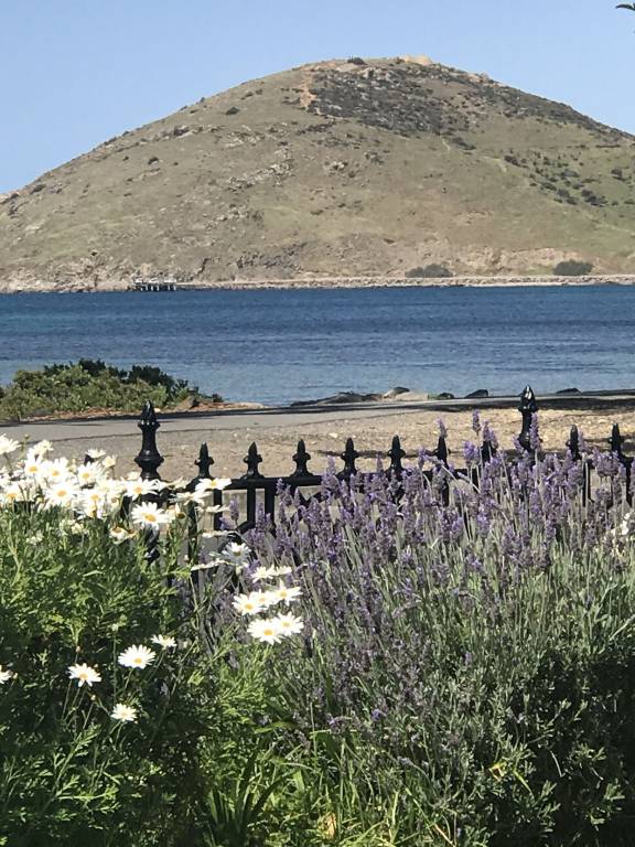 House  Encounter Bay