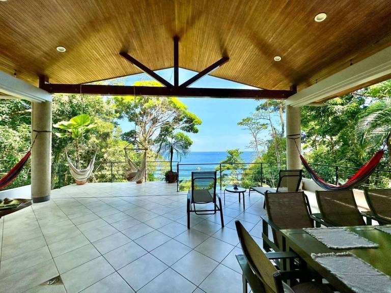 Villa with patio, jacuzzi & garden | Sea view — photo 4