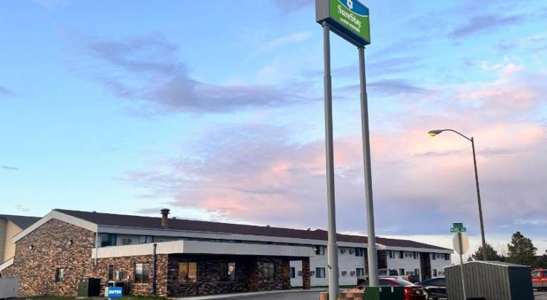 SureStay by Best Western Glendive Yellowstone River — photo 5