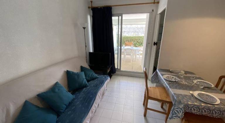 Rental apartment with pool — photo 2