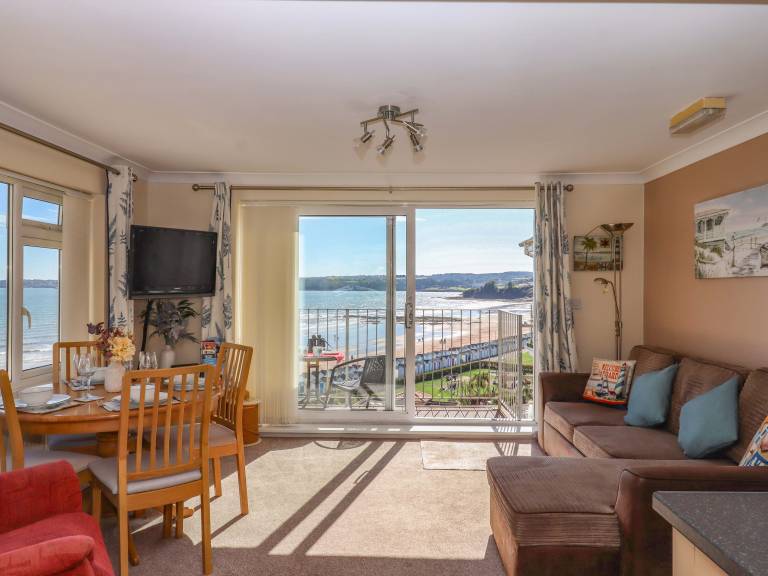 Cottage | Beach view — photo 5