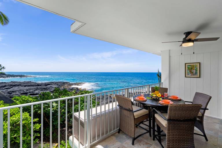 Condo Holualoa