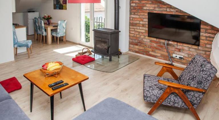 Holiday apartment with 2 rooms for 6 persons in Zagreb