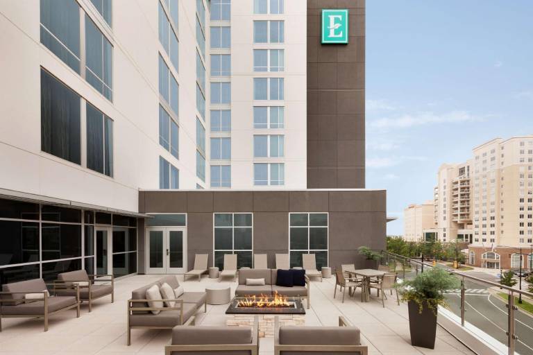 Embassy Suites by Hilton Charlotte Uptown — photo 2