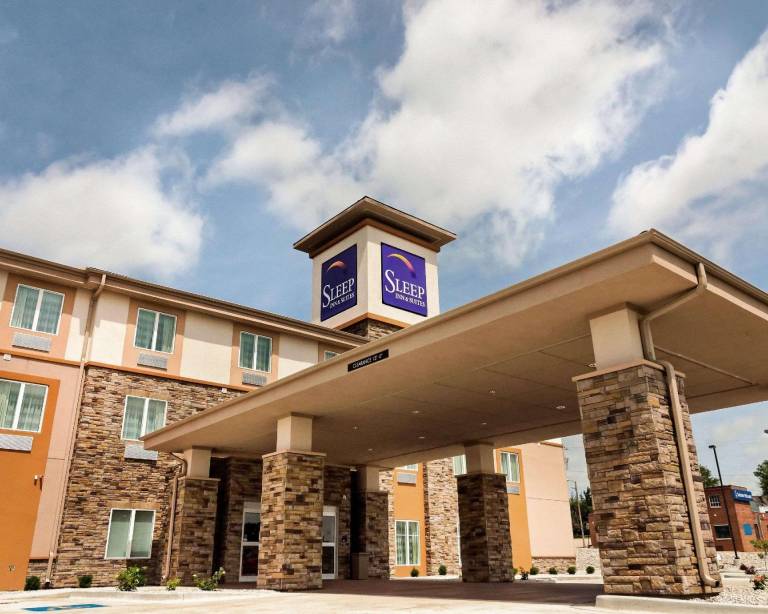 Sleep Inn & Suites Fort Scott in Fort Scott, KS