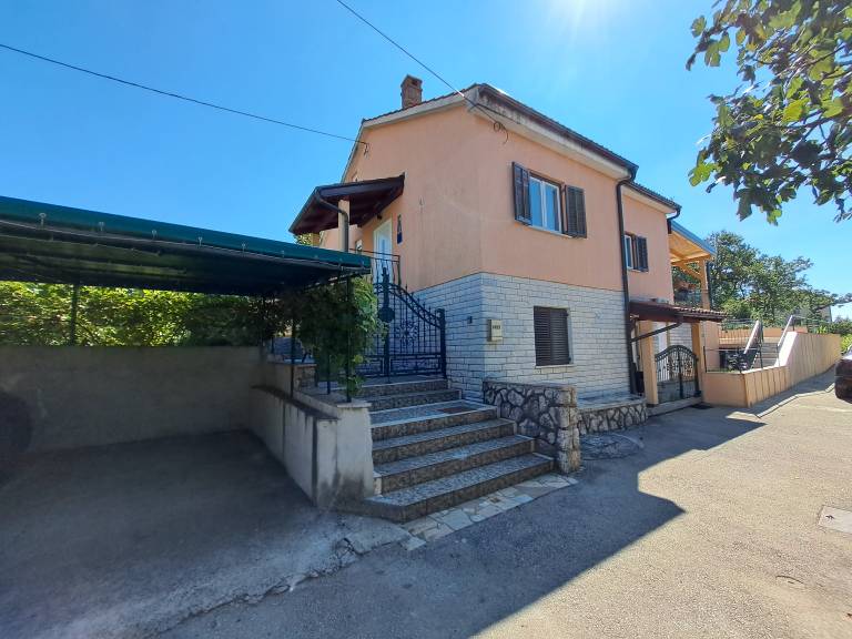 Children-friendly pleasant vacation home with terrace, private pool & garden | Pool view | Dogs allowed — photo 3