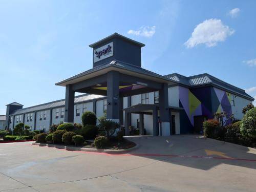 Spark by Hilton Terrell in Terrell, TX