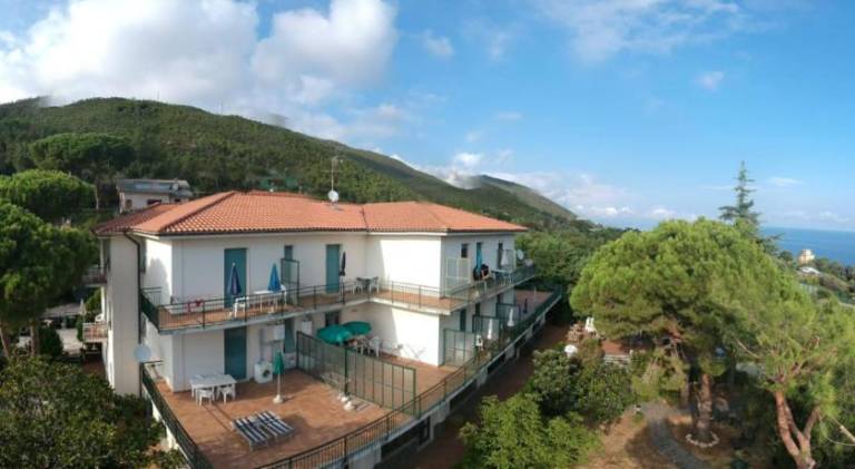 Serviced apartment with pool, terrace & garden in Varazze