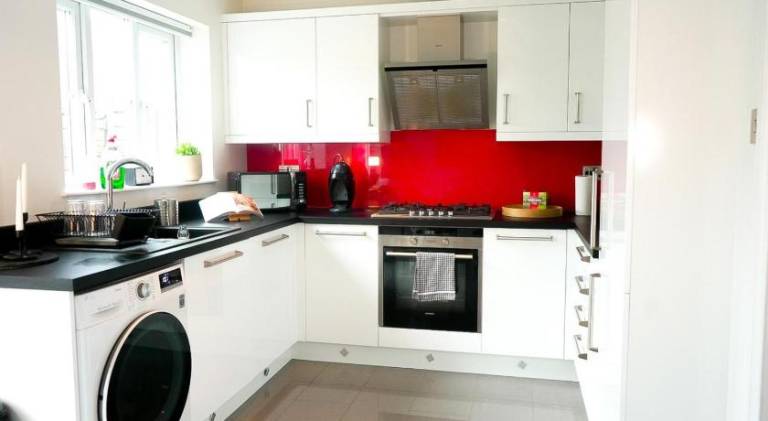 3 BED new build home with FREE parking BHX NEC HS2 CONTRACTORS FAMILIES — photo 3