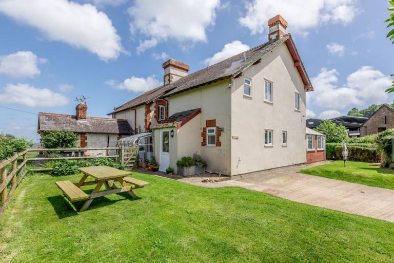 Cottage South Perrott