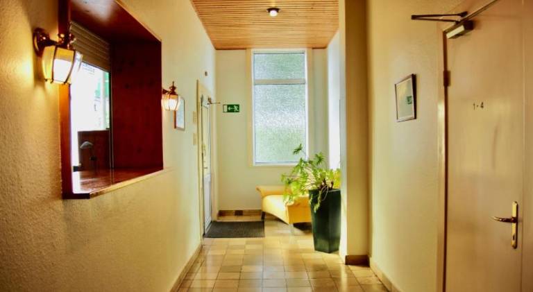 Hotel Meiendorfer Park free parking — photo 3