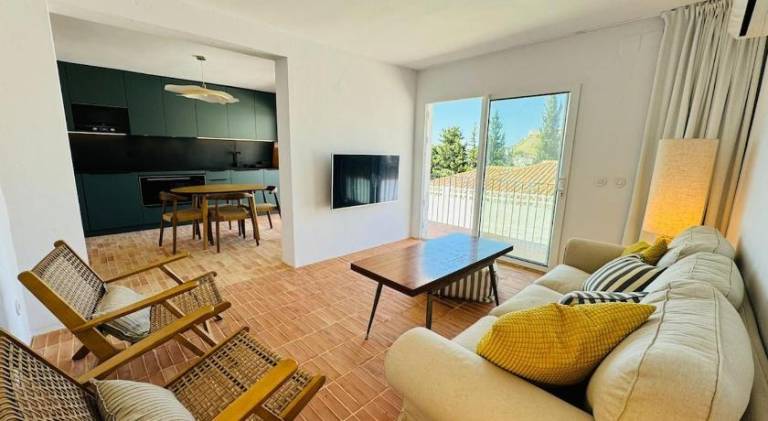 Apartment with terrace, barbecue & garden in Almunecar