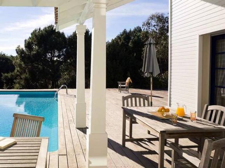 Villa with private pool & terrace | Pets allowed — photo 4