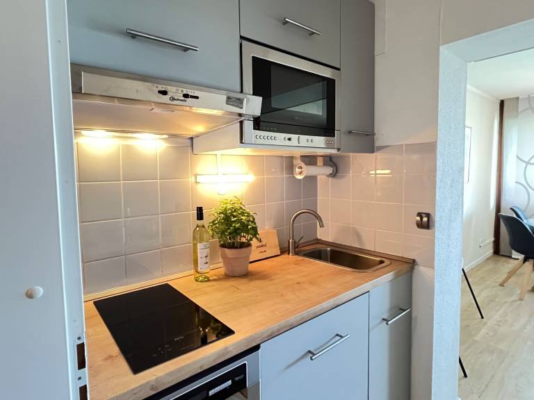 Apartment with heated pool | Nature view | Pets allowed — photo 4