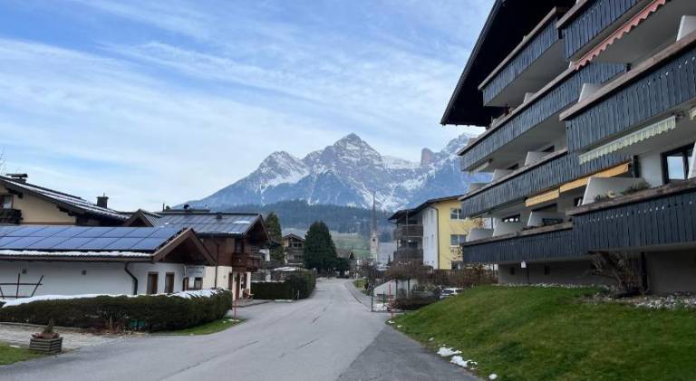 Large spacious apartment, 50m to the ski lift! — photo 5