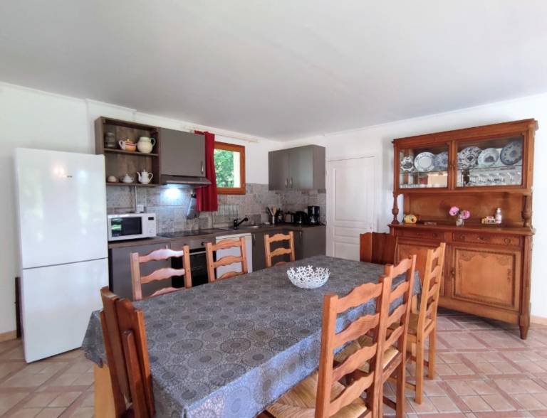 Family-friendly nice vacation home with garden | Garden view | Pets allowed — photo 3