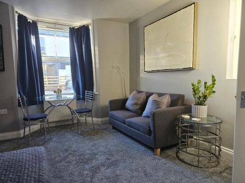 Apartment  West Byfleet
