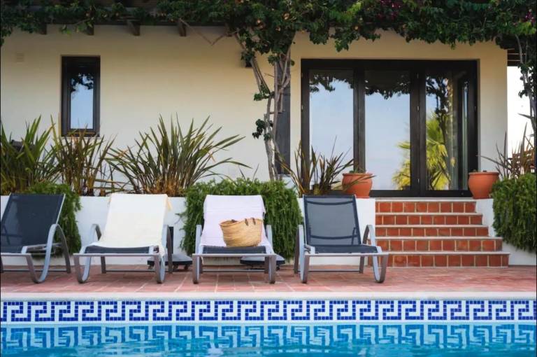 Villa Laguna – Charming Villa with Private Pool, Terraces & Wi-Fi in Olhao